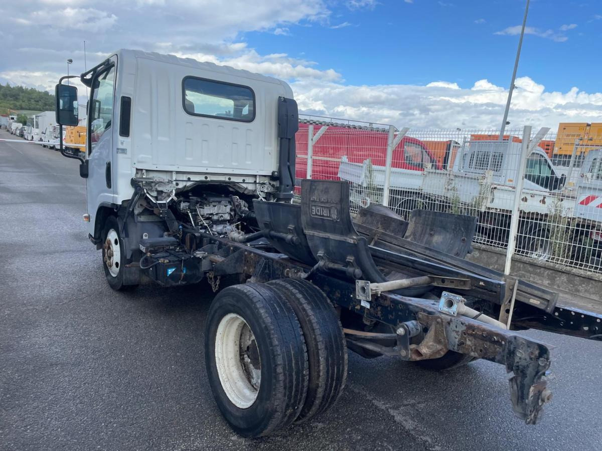 Isuzu - Autocarro telaio: foto 4 Isuzu - Autocarro telaio: foto 4