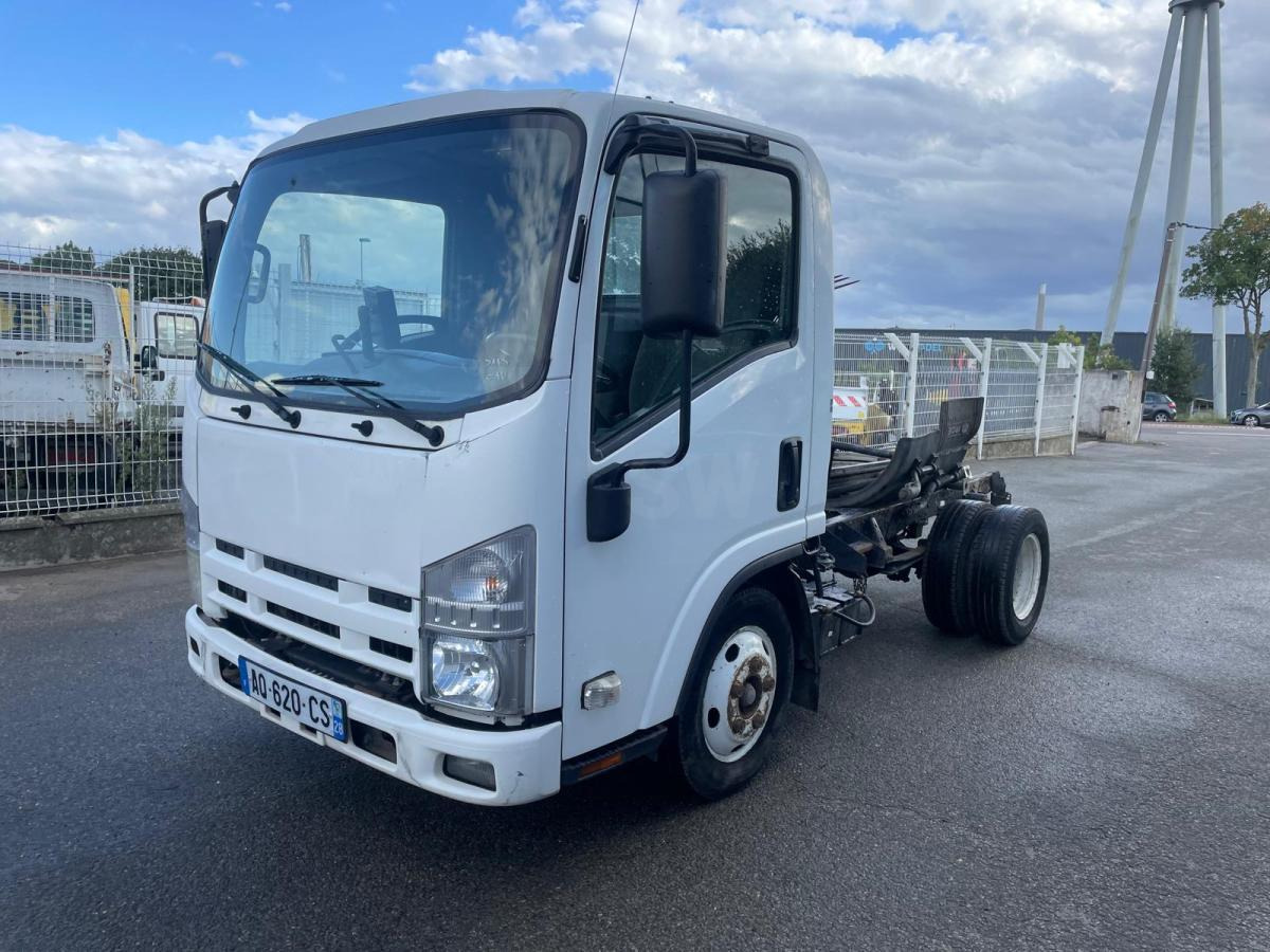 Isuzu - Autocarro telaio: foto 1 Isuzu - Autocarro telaio: foto 1