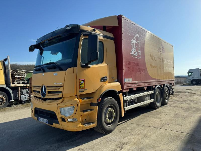 Mercedes Antos 2543 - Autocarro furgonato: foto 1 Mercedes Antos 2543 - Autocarro furgonato: foto 1