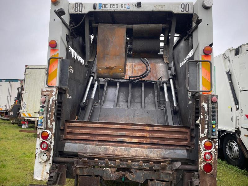 Renault Premium 280.19 DXI - Camion immondizia: foto 5 Renault Premium 280.19 DXI - Camion immondizia: foto 5