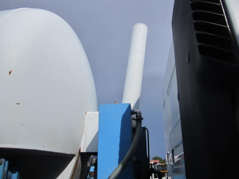 Camion cisterna Renault Premium 340: foto 11 Camion cisterna Renault Premium 340: foto 11