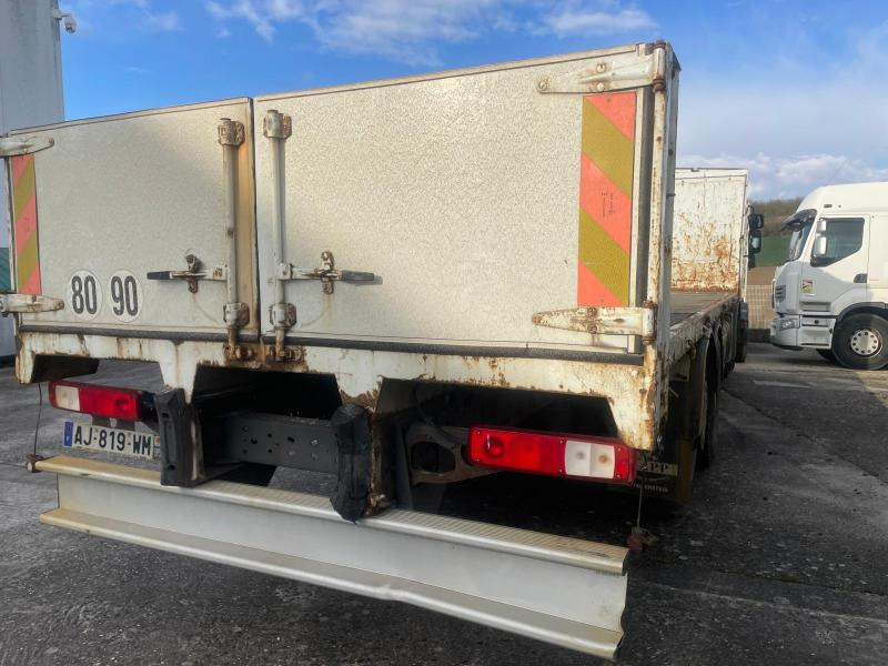 Renault Premium Lander 380.26 DXI - Autocarro con pianale/ Cassone fisso: foto 3 Renault Premium Lander 380.26 DXI - Autocarro con pianale/ Cassone fisso: foto 3