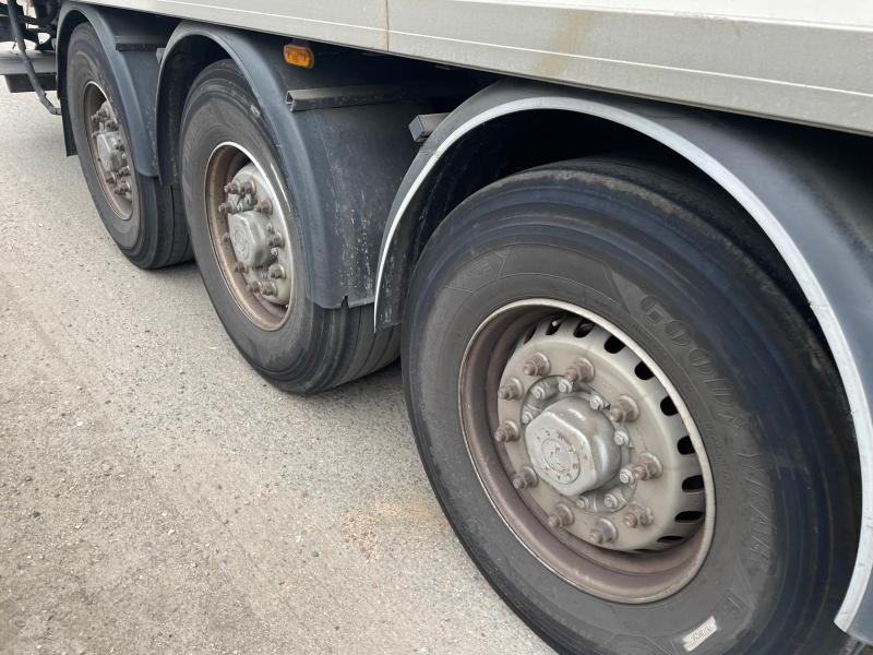 Samro - Semirimorchio furgonato: foto 4 Samro - Semirimorchio furgonato: foto 4