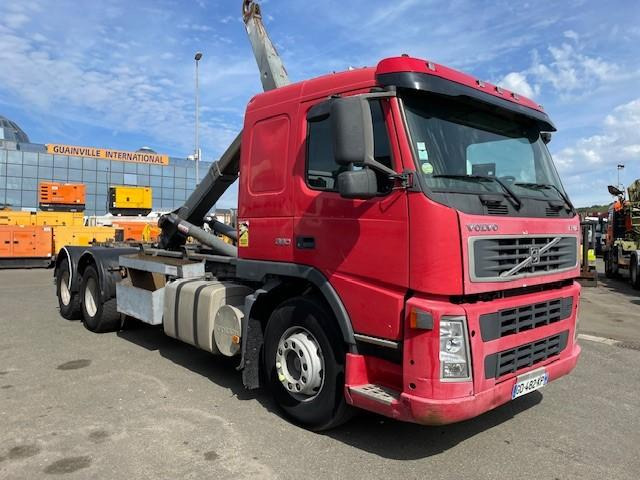 Volvo FM 380 - Autocarro scarrabile: foto 2 Volvo FM 380 - Autocarro scarrabile: foto 2