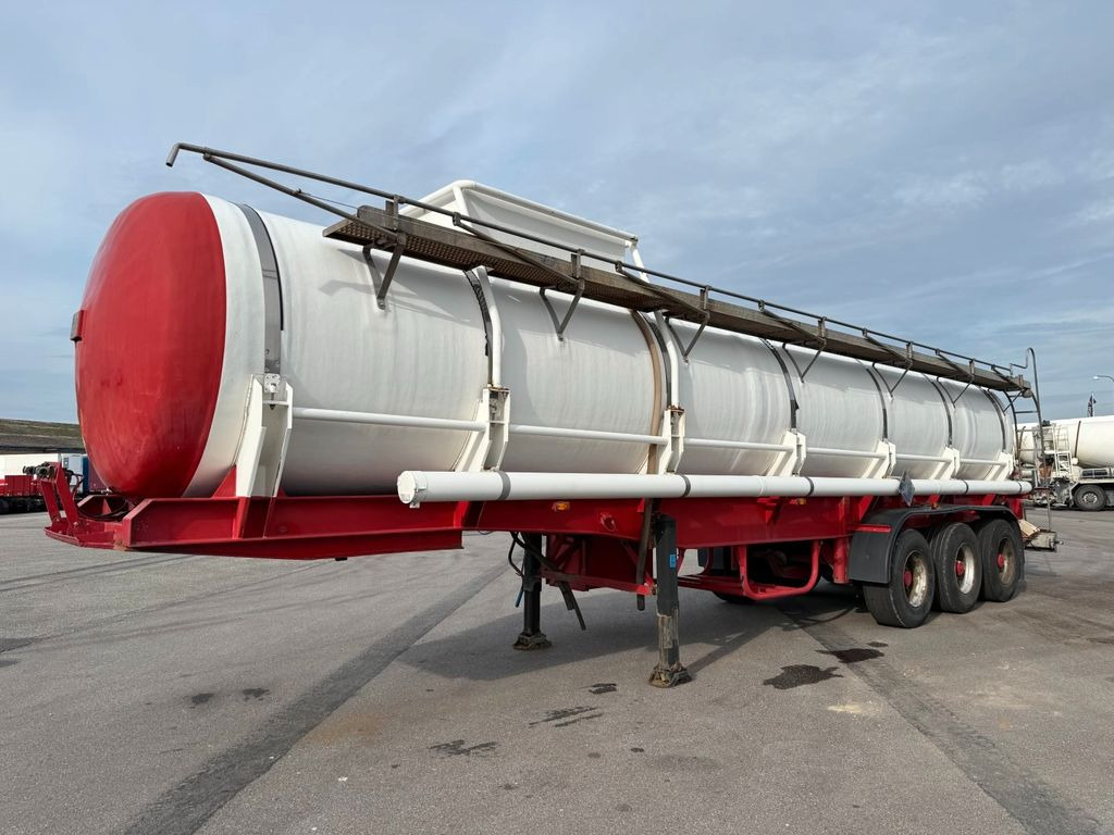 Blumhardt 3 axle 29.000 L ADR Tank trailer Blumhardt 3 axle 29.000 L ADR Tanktrailer - Semirimorchio cisterna: foto 1 Blumhardt 3 axle 29.000 L ADR Tank trailer Blumhardt 3 axle 29.000 L ADR Tanktrailer - Semirimorchio cisterna: foto 1