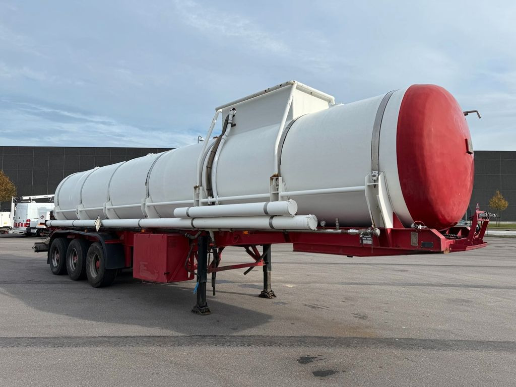 Blumhardt 3 axle 29.000 L ADR Tank trailer Blumhardt 3 axle 29.000 L ADR Tanktrailer - Semirimorchio cisterna: foto 2 Blumhardt 3 axle 29.000 L ADR Tank trailer Blumhardt 3 axle 29.000 L ADR Tanktrailer - Semirimorchio cisterna: foto 2