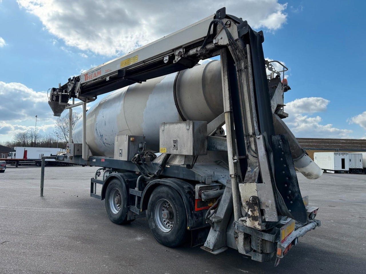 De Buf BM 12-36-2SPR w/ Belt Theam TSR15 / Beton - Semirimorchio betoniera: foto 5 De Buf BM 12-36-2SPR w/ Belt Theam TSR15 / Beton - Semirimorchio betoniera: foto 5