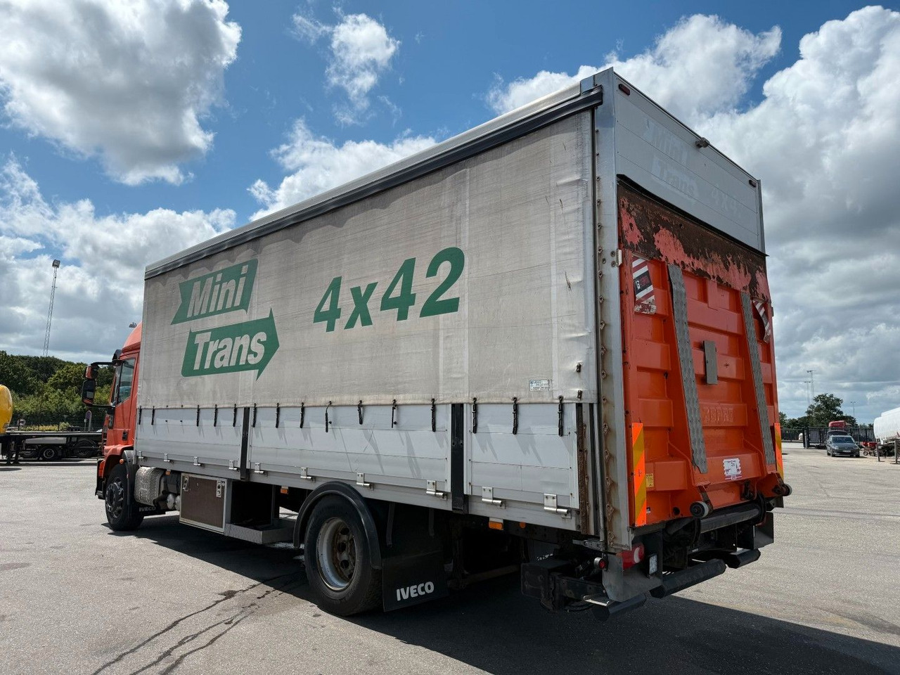 Iveco EuroCargo 180 E28 Euro 6 Freight Iveco EuroCargo 180 E28 Euro 6 Freight / Pritsche - Camion centinato: foto 4 Iveco EuroCargo 180 E28 Euro 6 Freight Iveco EuroCargo 180 E28 Euro 6 Freight / Pritsche - Camion centinato: foto 4