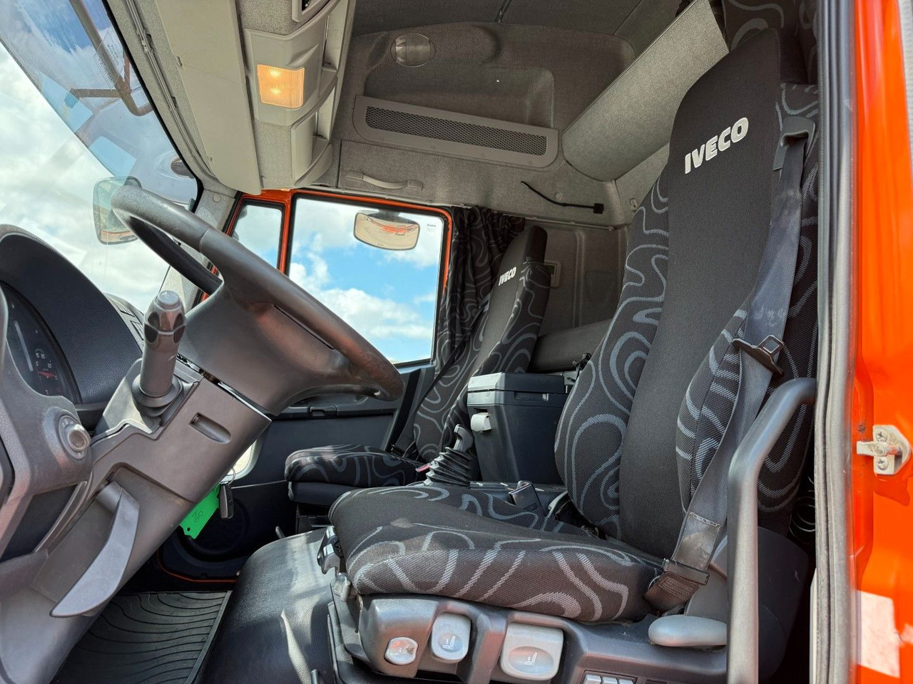 Iveco EuroCargo 180 E28 Euro 6 Freight Iveco EuroCargo 180 E28 Euro 6 Freight / Pritsche - Camion centinato: foto 5 Iveco EuroCargo 180 E28 Euro 6 Freight Iveco EuroCargo 180 E28 Euro 6 Freight / Pritsche - Camion centinato: foto 5