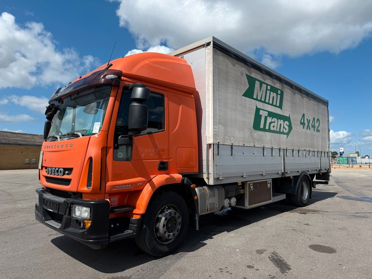 Iveco EuroCargo 180 E28 Euro 6 Freight Iveco EuroCargo 180 E28 Euro 6 Freight / Pritsche - Camion centinato: foto 1 Iveco EuroCargo 180 E28 Euro 6 Freight Iveco EuroCargo 180 E28 Euro 6 Freight / Pritsche - Camion centinato: foto 1