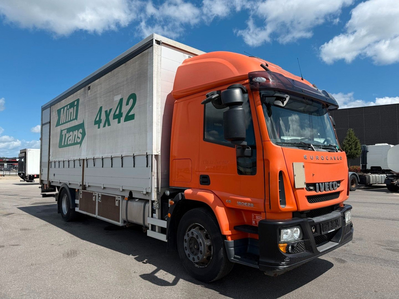 Iveco EuroCargo 180 E28 Euro 6 Freight Iveco EuroCargo 180 E28 Euro 6 Freight / Pritsche - Camion centinato: foto 2 Iveco EuroCargo 180 E28 Euro 6 Freight Iveco EuroCargo 180 E28 Euro 6 Freight / Pritsche - Camion centinato: foto 2