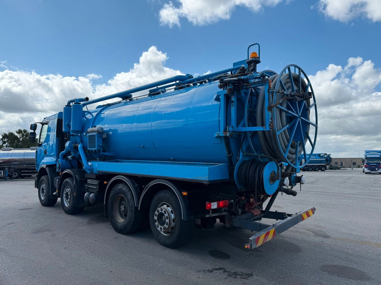 Renault Premium Lander 430.32 8x2*6 Simon Moos 18.100 L - Autospurgo: foto 4 Renault Premium Lander 430.32 8x2*6 Simon Moos 18.100 L - Autospurgo: foto 4