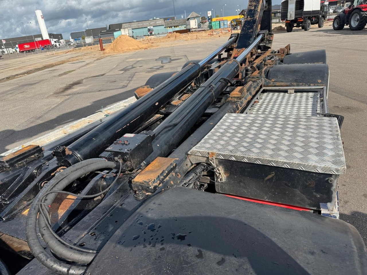 Camion con gru Scania G480 8x2*6 Hakenlift / Hiab 244 EP-5 Hipro: foto 15 Camion con gru Scania G480 8x2*6 Hakenlift / Hiab 244 EP-5 Hipro: foto 15