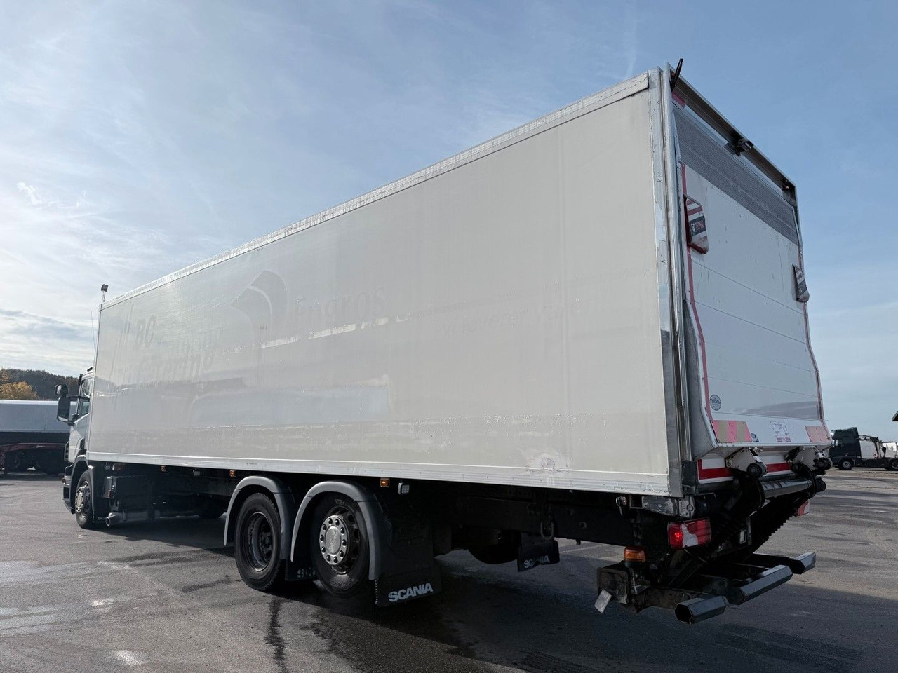 Scania P320 6x2*4 Carrier Supra 1250 Mt 9.80 m Kühl - Autocarro frigorifero: foto 4 Scania P320 6x2*4 Carrier Supra 1250 Mt 9.80 m Kühl - Autocarro frigorifero: foto 4