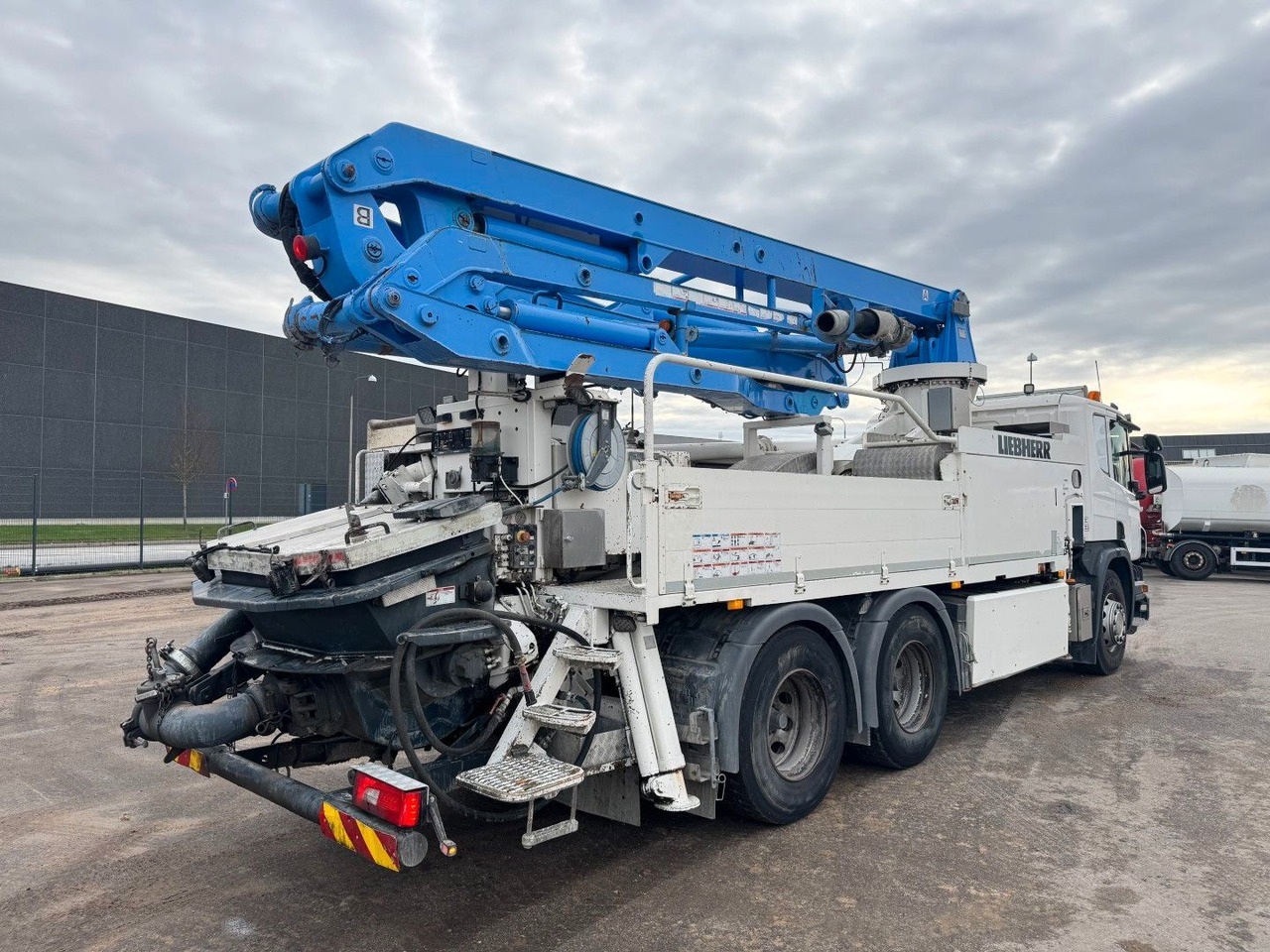 Scania P370 6x4 Liebherr THP140H 24 M4 XH Betonpumpe - Pompa autocarrata: foto 3 Scania P370 6x4 Liebherr THP140H 24 M4 XH Betonpumpe - Pompa autocarrata: foto 3