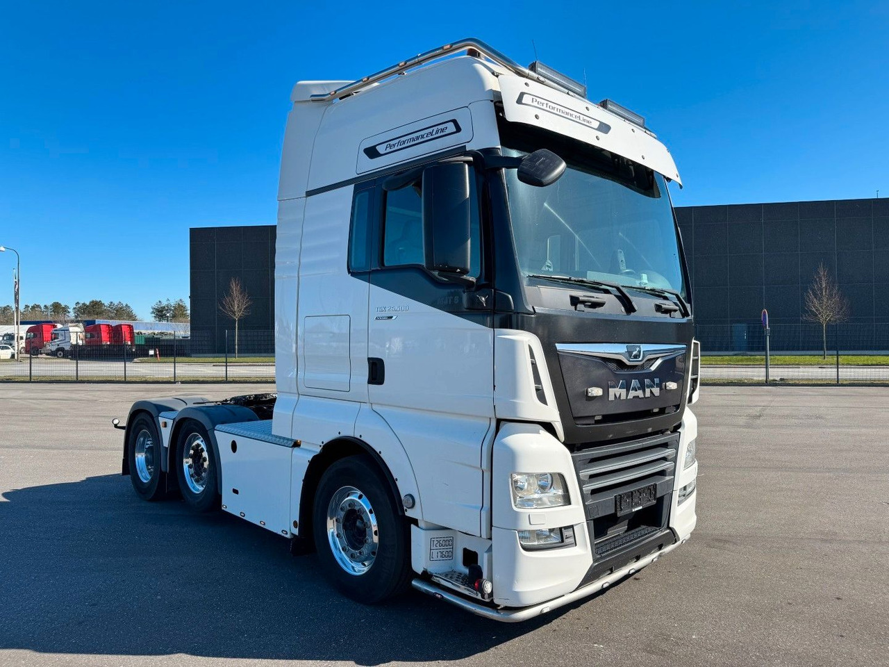 MAN TGX 26.500 6x2/2 XXL PerformanceLine - Trattore stradale: foto 2 MAN TGX 26.500 6x2/2 XXL PerformanceLine - Trattore stradale: foto 2