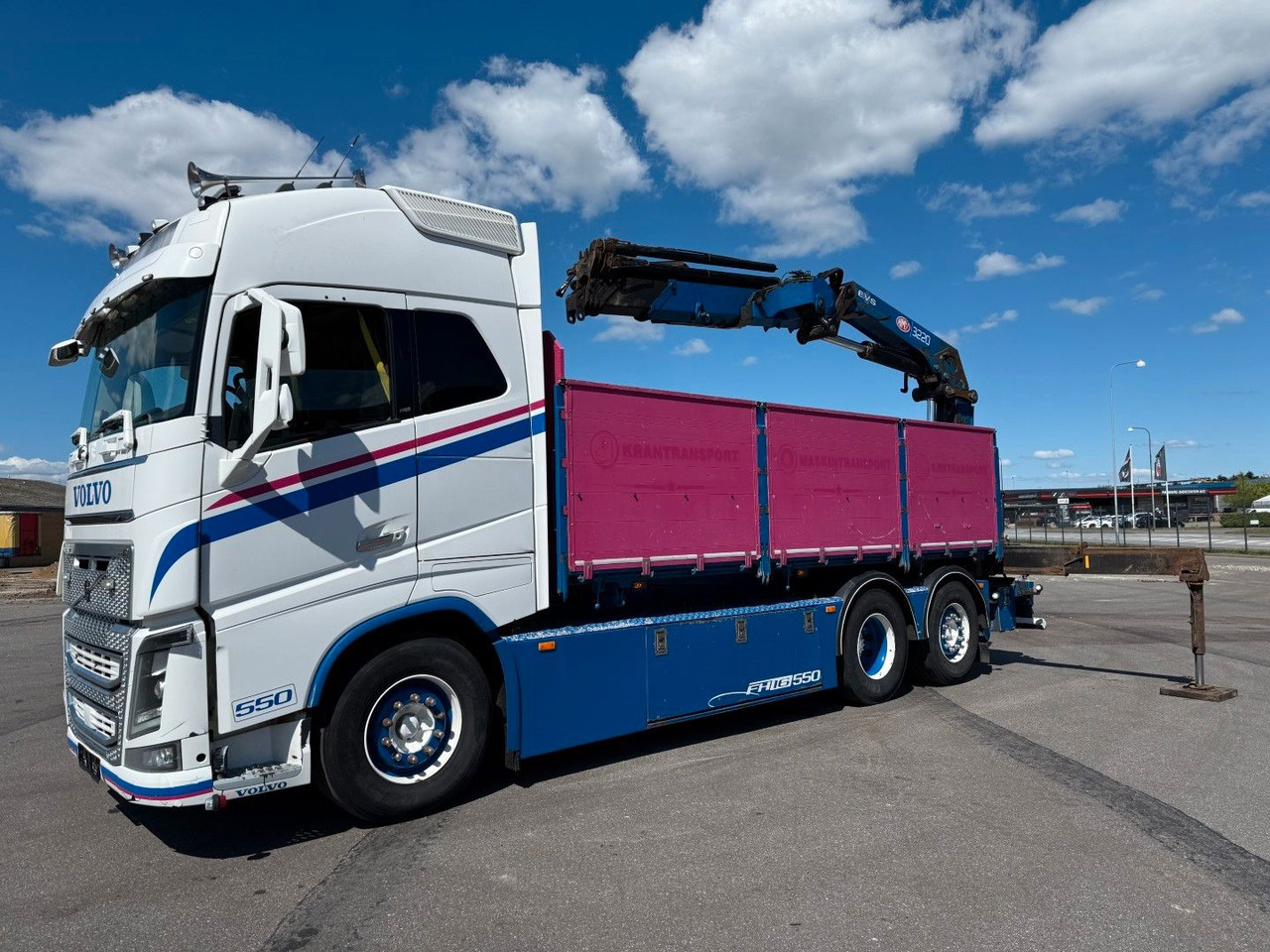 Volvo FH 16.550 6x2*4 / Crane HMF 3220K4 Euro 6 - Camion con gru: foto 2 Volvo FH 16.550 6x2*4 / Crane HMF 3220K4 Euro 6 - Camion con gru: foto 2