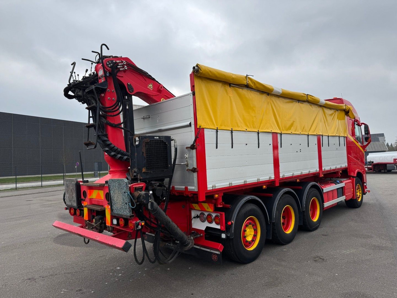 Volvo FH500 8x4*4 Tipper / Kipper (No Crane) - Autocarro ribaltabile: foto 3 Volvo FH500 8x4*4 Tipper / Kipper (No Crane) - Autocarro ribaltabile: foto 3