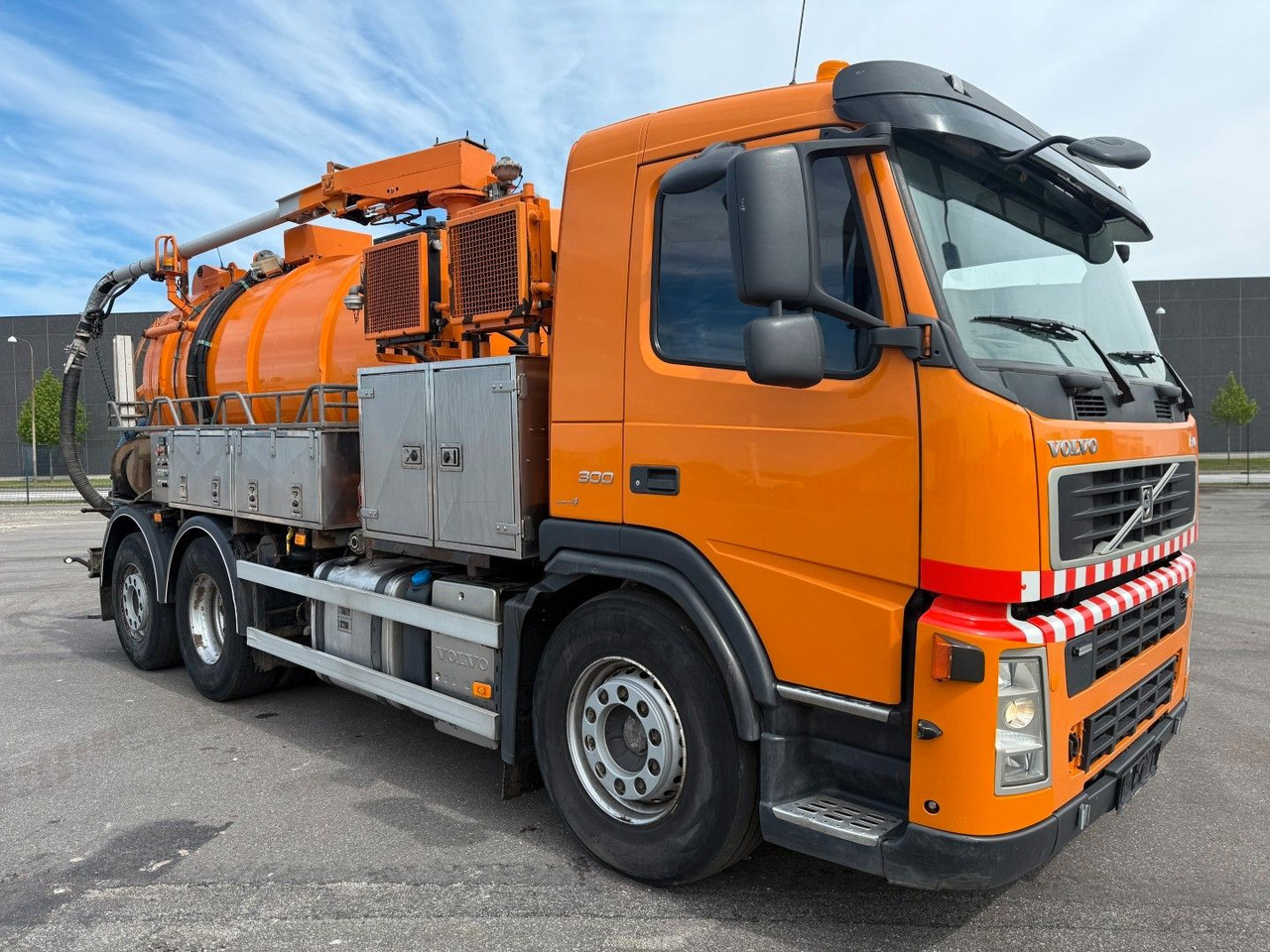 Volvo FM300 6x2*4 Simon Moos 10.500 l. Combi / Tipper - Autospurgo: foto 2 Volvo FM300 6x2*4 Simon Moos 10.500 l. Combi / Tipper - Autospurgo: foto 2