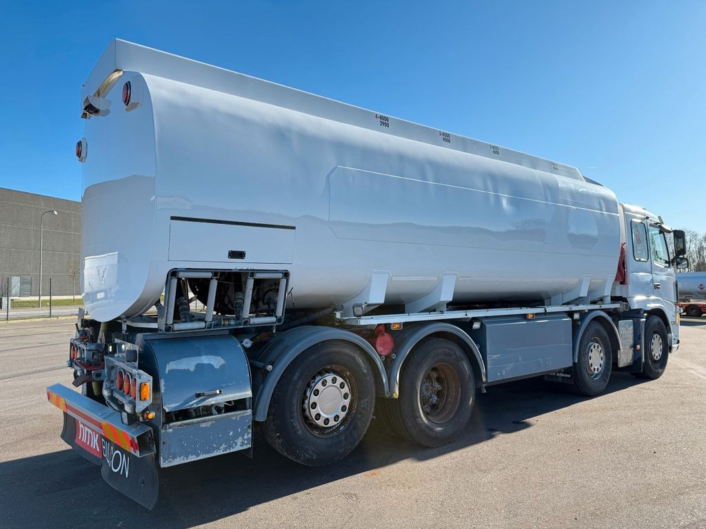 Volvo FM460 8x2*6 24.000 l. ADR Tank Volvo FM460 8x2*6 24.000 l. ADR Tanktruck - Camion cisterna: foto 3 Volvo FM460 8x2*6 24.000 l. ADR Tank Volvo FM460 8x2*6 24.000 l. ADR Tanktruck - Camion cisterna: foto 3
