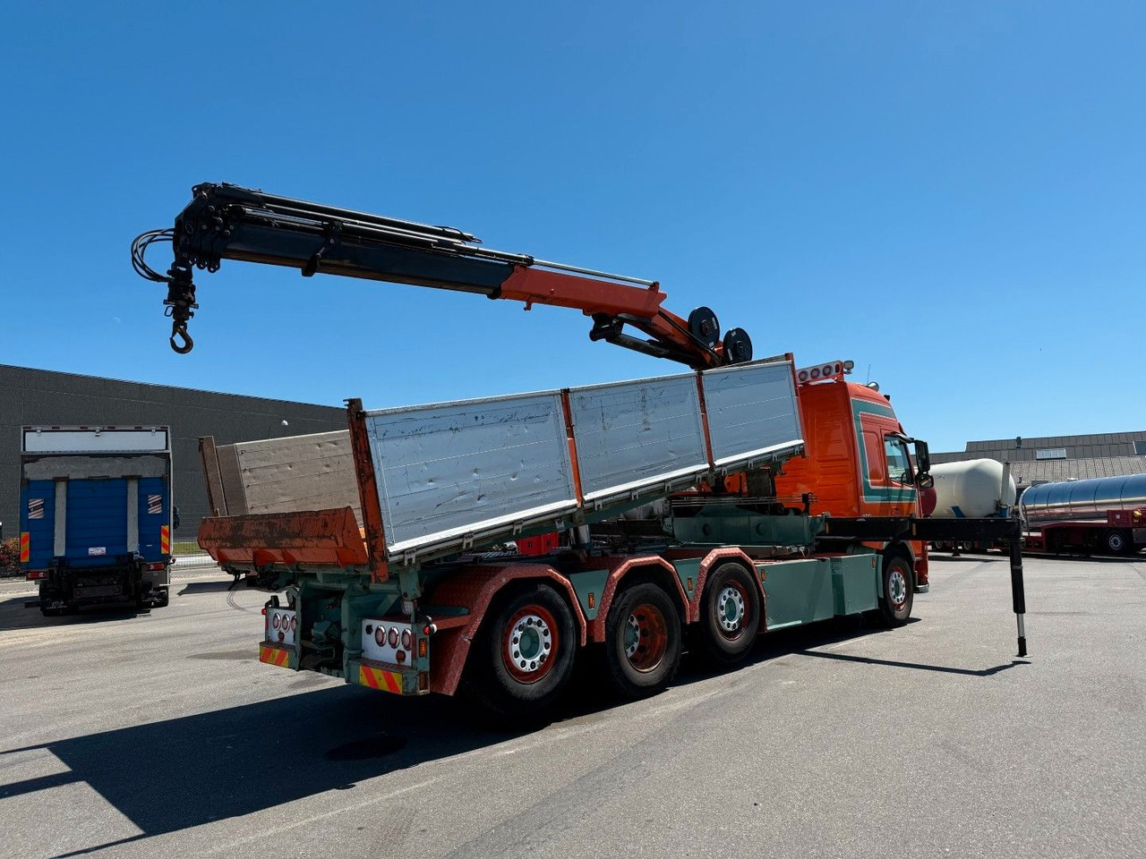Volvo FM500 8x2*6 Crane HMF 2620 K5 Pendel Tipper - Camion con gru: foto 3 Volvo FM500 8x2*6 Crane HMF 2620 K5 Pendel Tipper - Camion con gru: foto 3