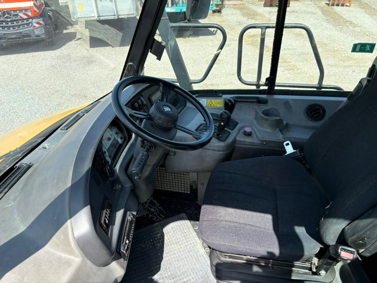 Caterpillar 730 - Dumper articolato: foto 5 Caterpillar 730 - Dumper articolato: foto 5