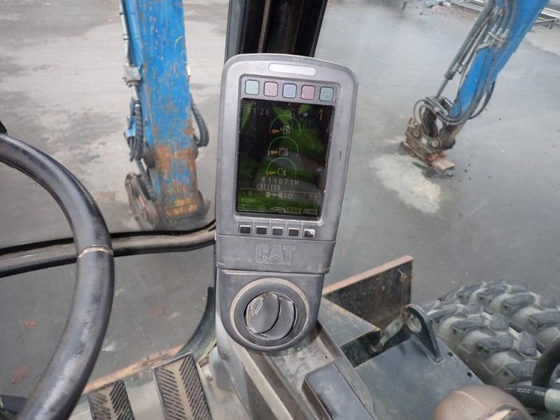 Escavatore gommato Caterpillar M322D: foto 6 Escavatore gommato Caterpillar M322D: foto 6