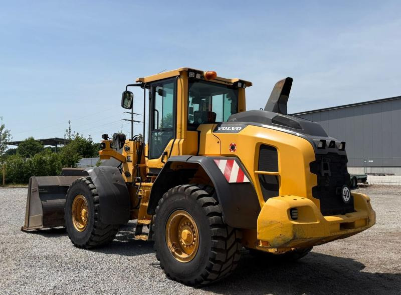 Volvo L90H - Pala gommata: foto 1 Volvo L90H - Pala gommata: foto 1
