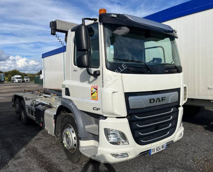 DAF CF 450 - Autocarro scarrabile: foto 2 DAF CF 450 - Autocarro scarrabile: foto 2