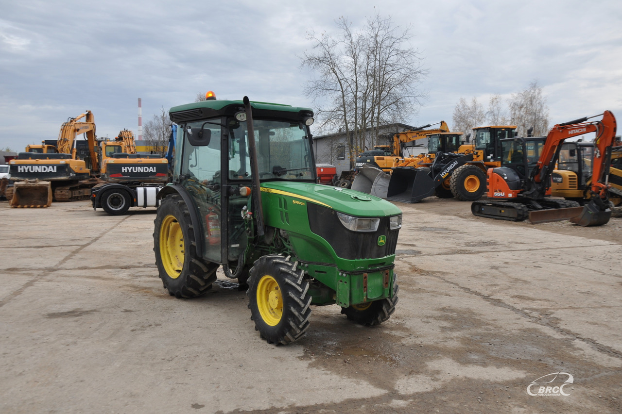 John Deere 5085 - Trattore: foto 2 John Deere 5085 - Trattore: foto 2