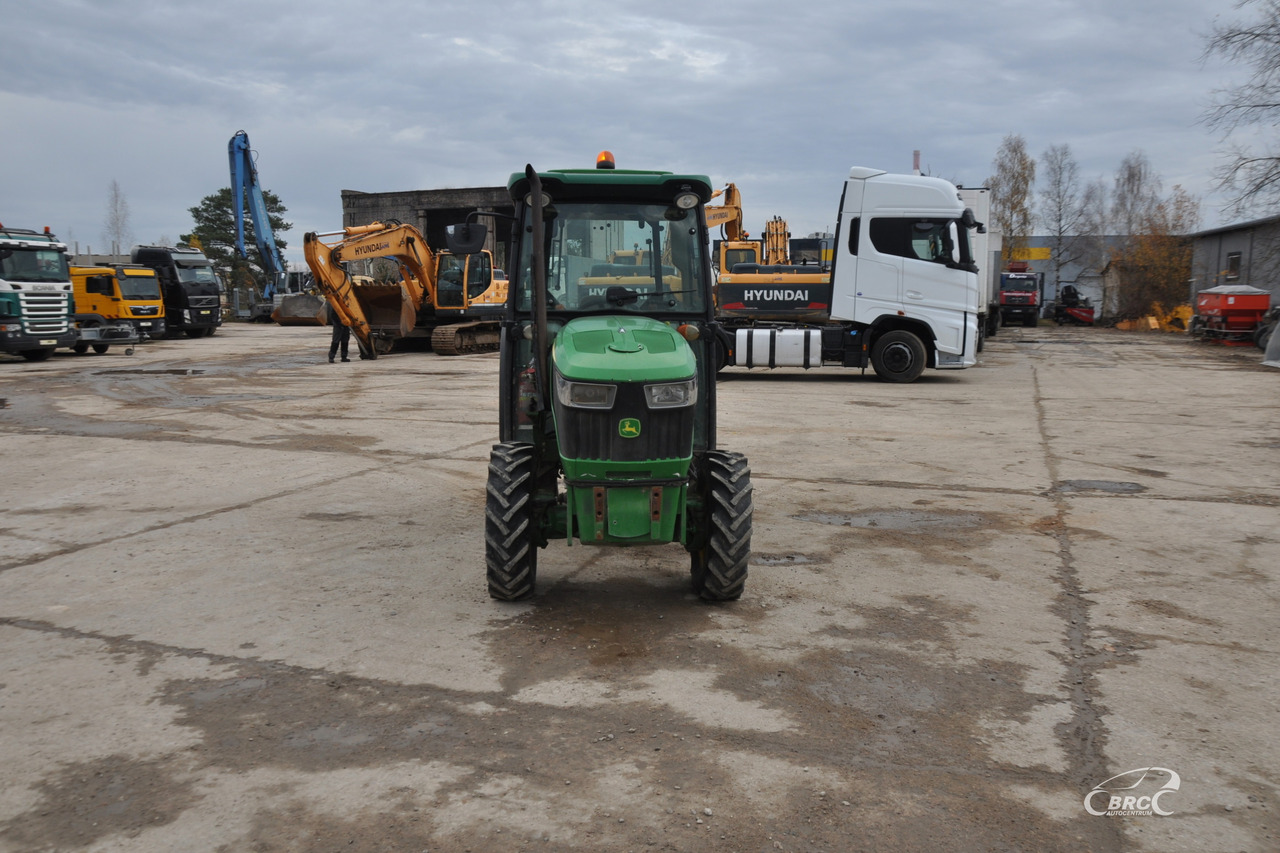 John Deere 5085 - Trattore: foto 3 John Deere 5085 - Trattore: foto 3