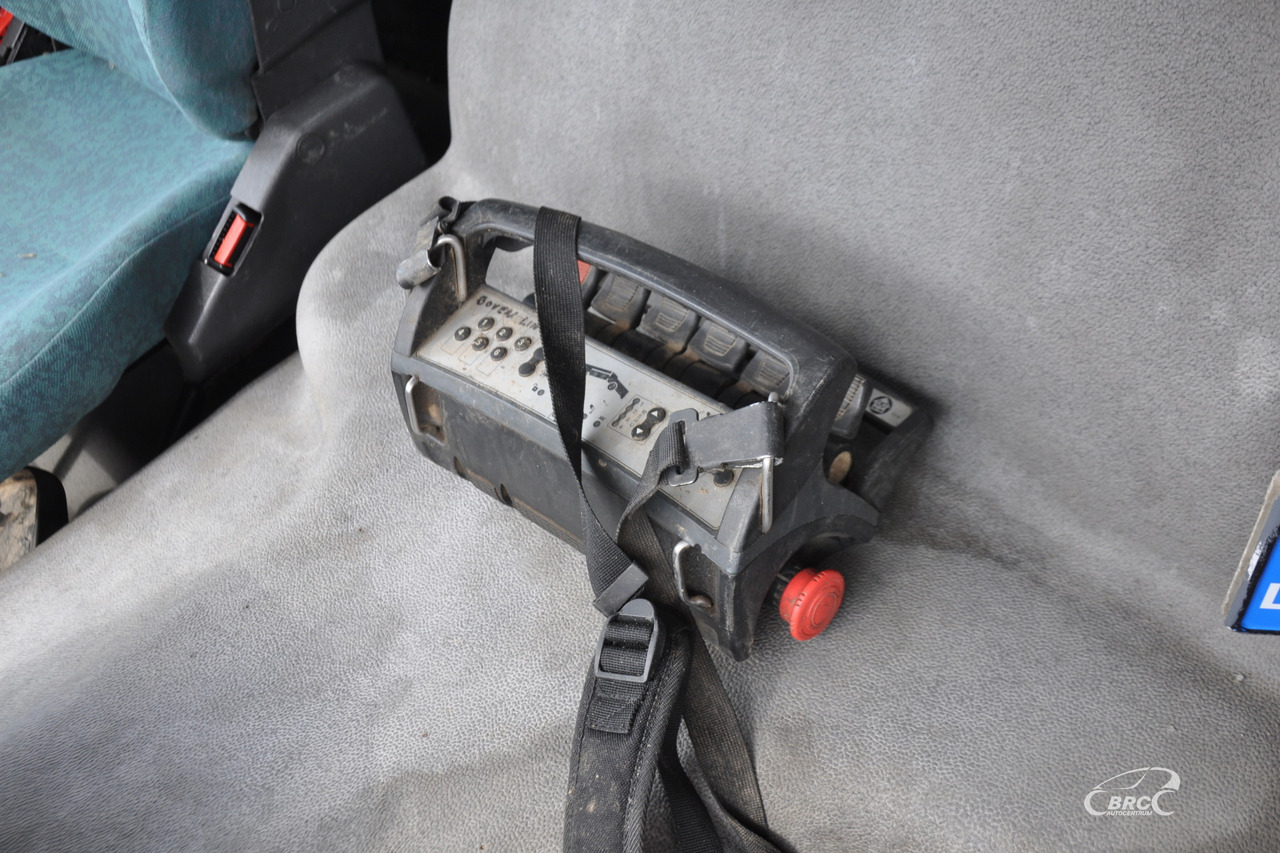 Autocarro con pianale/ Cassone fisso Volvo FM7: foto 18 Autocarro con pianale/ Cassone fisso Volvo FM7: foto 18