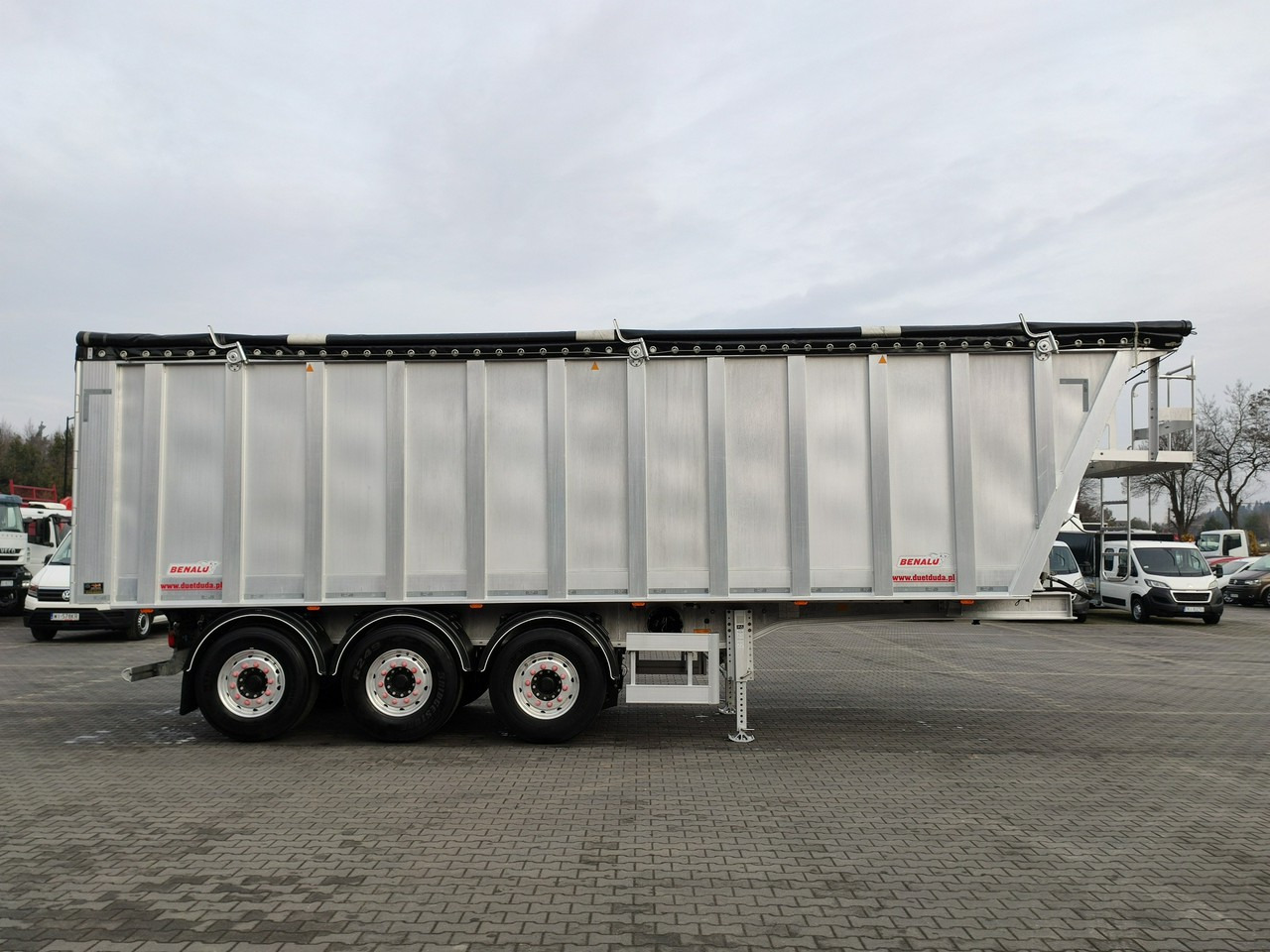 Benalu MULTIRUNNER 87 - Semirimorchio ribaltabile: foto 3 Benalu MULTIRUNNER 87 - Semirimorchio ribaltabile: foto 3