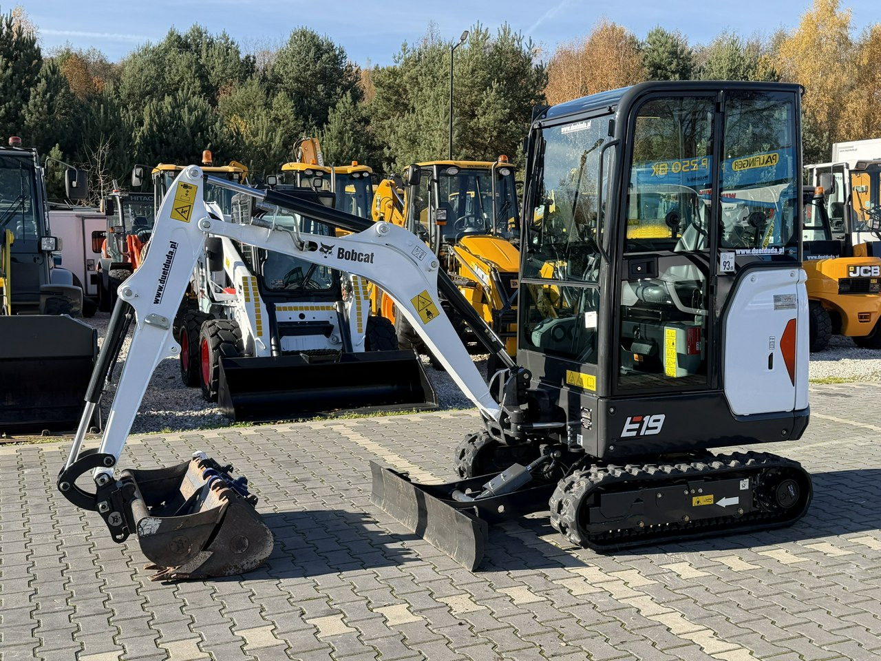 Bobcat E19 Komplet Łyżek Mało Używana Przepracowane tylko 90mth - Miniescavatore: foto 3 Bobcat E19 Komplet Łyżek Mało Używana Przepracowane tylko 90mth - Miniescavatore: foto 3