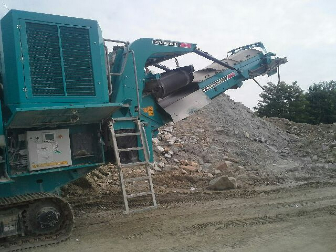 Extec PowerScreen Trakpactor 320 CR 027 Wydajność nawet do 320t/h - Frantoio a urto: foto 2 Extec PowerScreen Trakpactor 320 CR 027 Wydajność nawet do 320t/h - Frantoio a urto: foto 2