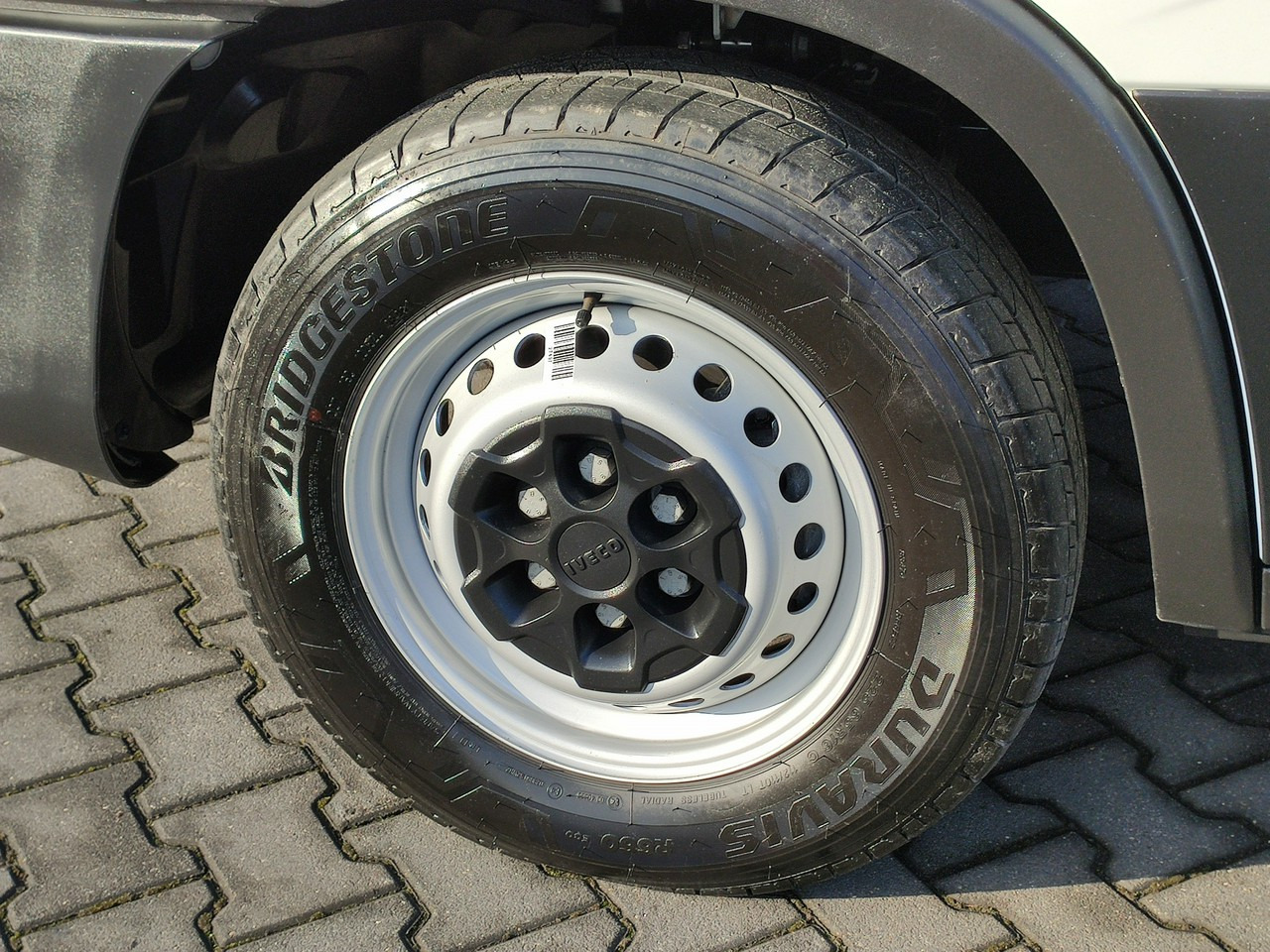 Iveco Daily 35S16 V - Furgone con cassone fisso: foto 3 Iveco Daily 35S16 V - Furgone con cassone fisso: foto 3