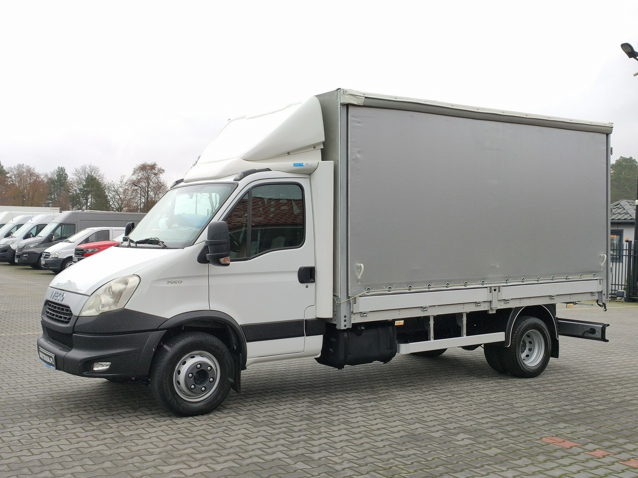 Iveco Daily 70C17 Firana Tył Drzwi Zadbany w Pełni Sprawny Super Stan - Furgone centinato: foto 2 Iveco Daily 70C17 Firana Tył Drzwi Zadbany w Pełni Sprawny Super Stan - Furgone centinato: foto 2