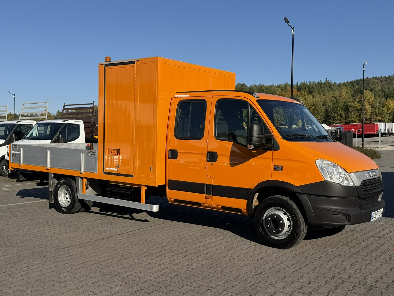 Iveco Daily 70C18 V H - Furgone con cassone fisso, Furgone doppia cabina: foto 1 Iveco Daily 70C18 V H - Furgone con cassone fisso, Furgone doppia cabina: foto 1