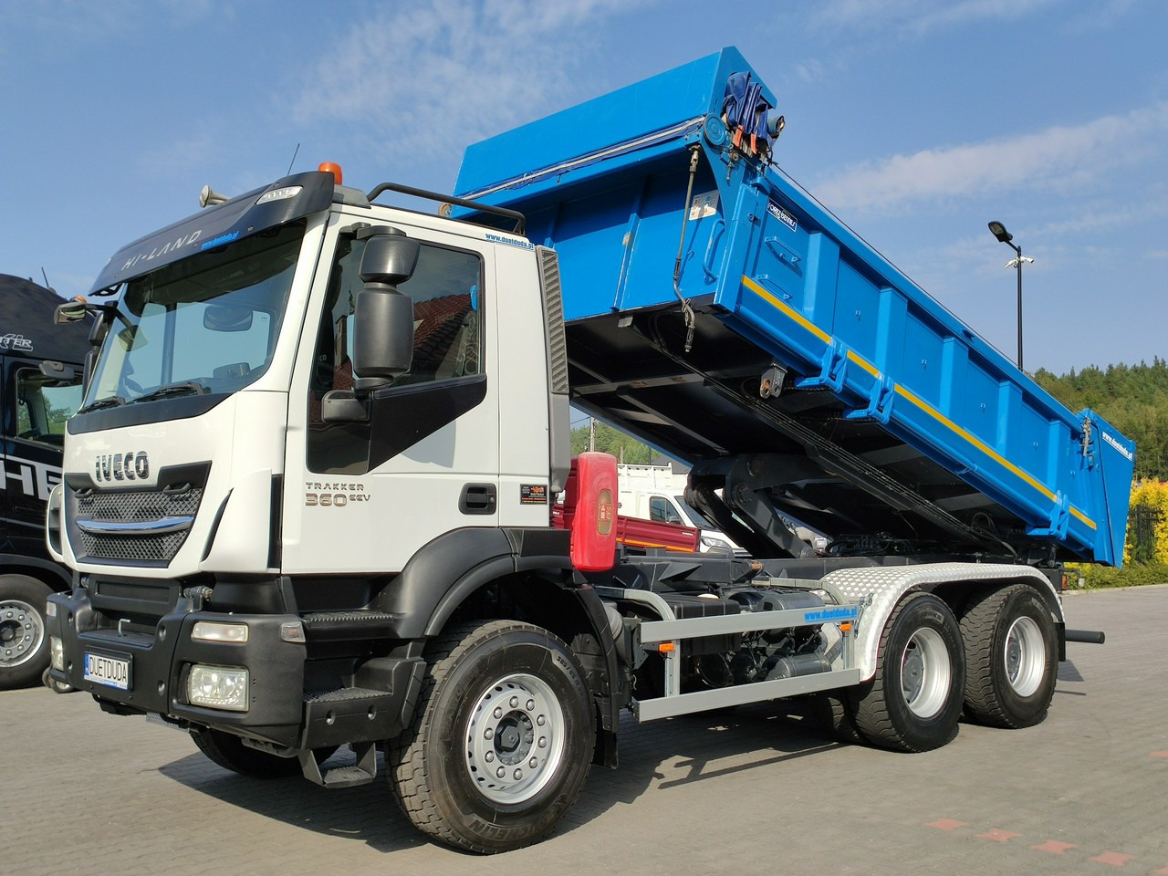 Iveco Trakker 360 EEV Manual 6x4 Wywrot 3-stronny Hydroburta Bok i Tył - Autocarro ribaltabile: foto 3 Iveco Trakker 360 EEV Manual 6x4 Wywrot 3-stronny Hydroburta Bok i Tył - Autocarro ribaltabile: foto 3