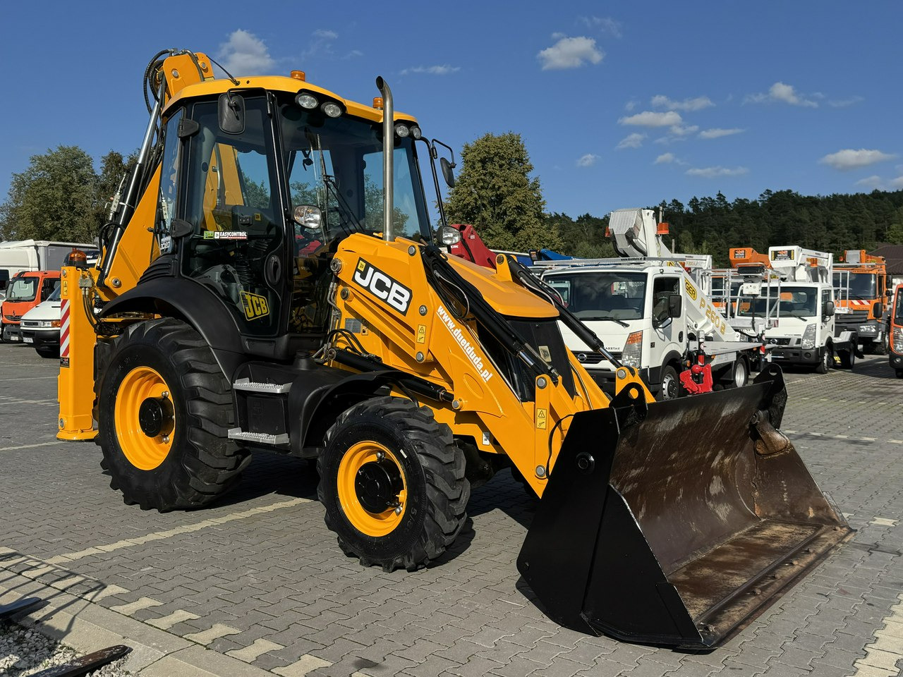 JCB 3CX - Terna: foto 2 JCB 3CX - Terna: foto 2