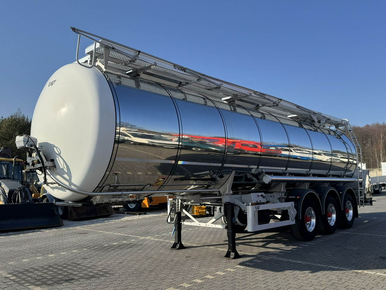 Lag Spożywcza Magyar Izolowana Webasto Pompa Elektryczna do Zrzutu - Semirimorchio cisterna: foto 3 Lag Spożywcza Magyar Izolowana Webasto Pompa Elektryczna do Zrzutu - Semirimorchio cisterna: foto 3