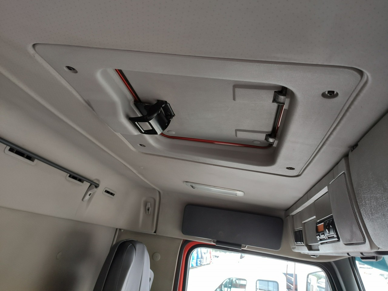 Autocarro ribaltabile, Camion con gru Volvo FMX 410 6x4 13L HDS Radiowy Hydroburta: foto 39
