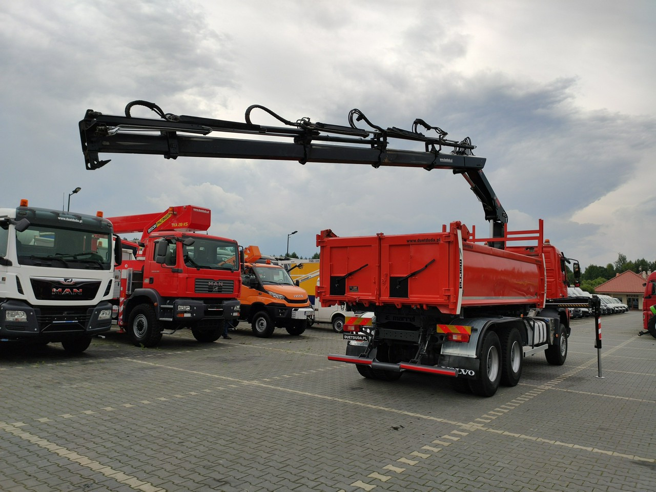 Autocarro ribaltabile, Camion con gru Volvo FMX 410 6x4 13L HDS Radiowy Hydroburta: foto 43