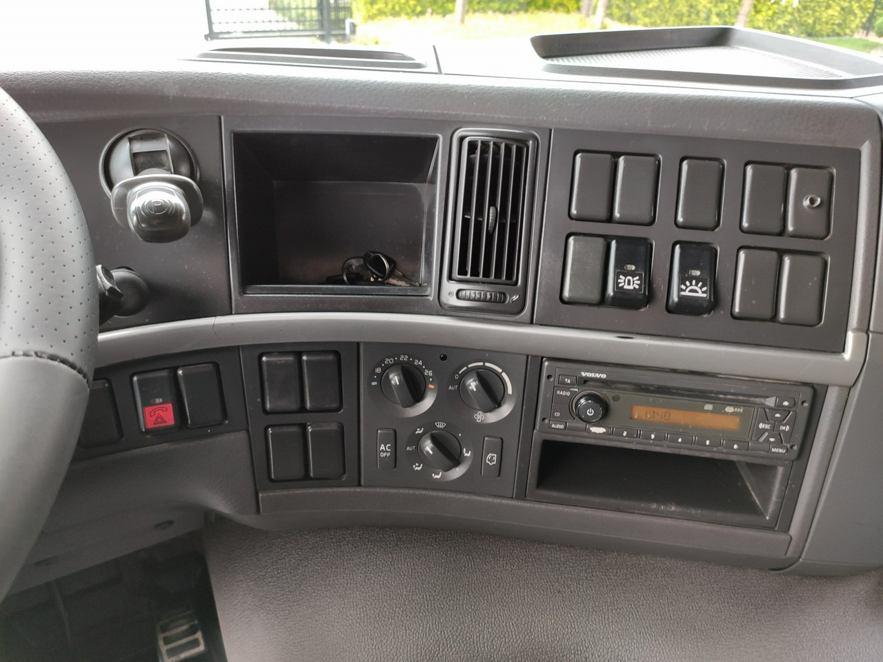 Autocarro ribaltabile, Camion con gru Volvo FMX 410 6x4 13L HDS Radiowy Hydroburta: foto 31