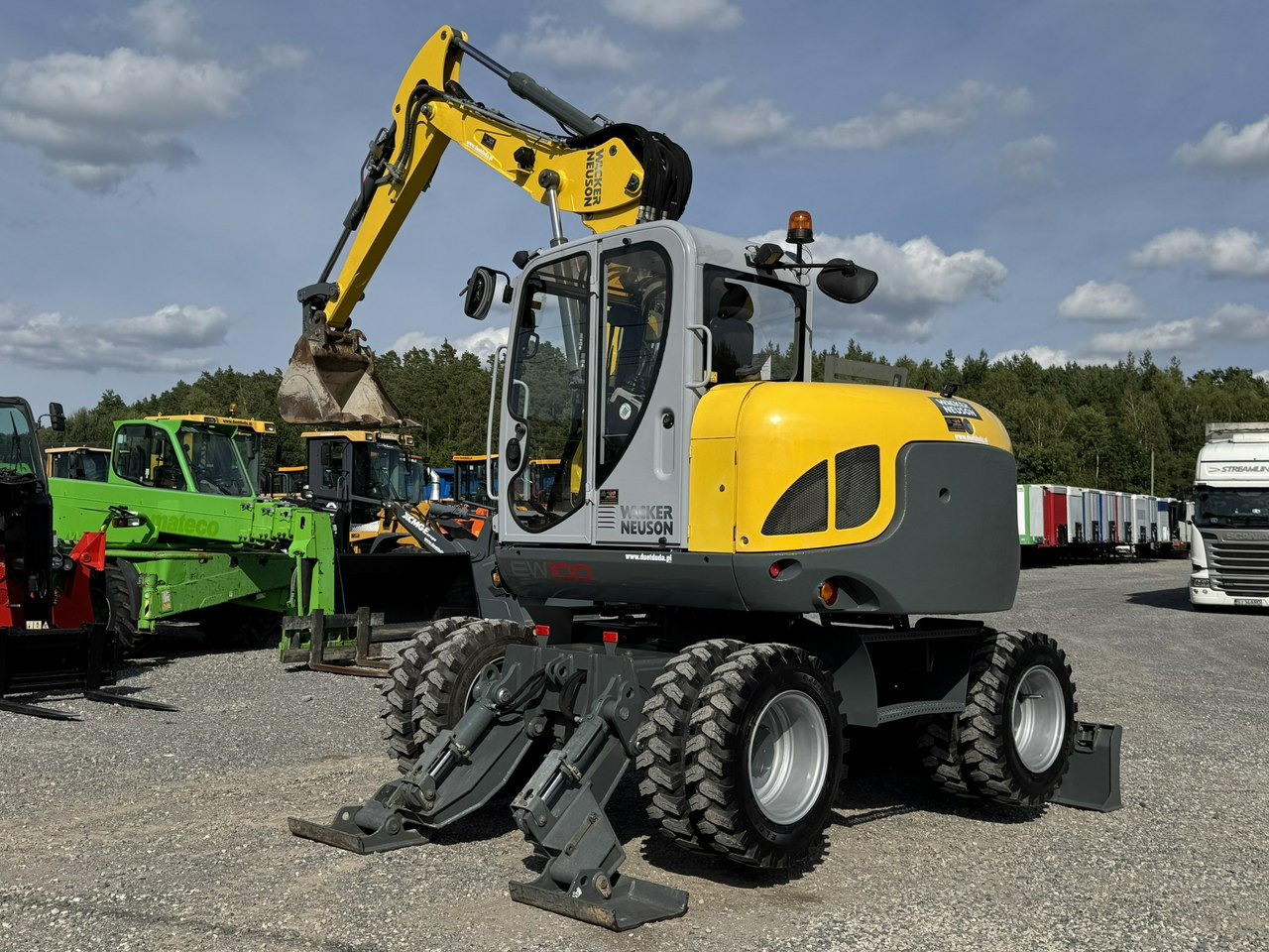 Wacker Neuson EW100 Pług + Podpory 10 ton Szybkozłącze Klimatyzacja - Escavatore gommato: foto 3 Wacker Neuson EW100 Pług + Podpory 10 ton Szybkozłącze Klimatyzacja - Escavatore gommato: foto 3