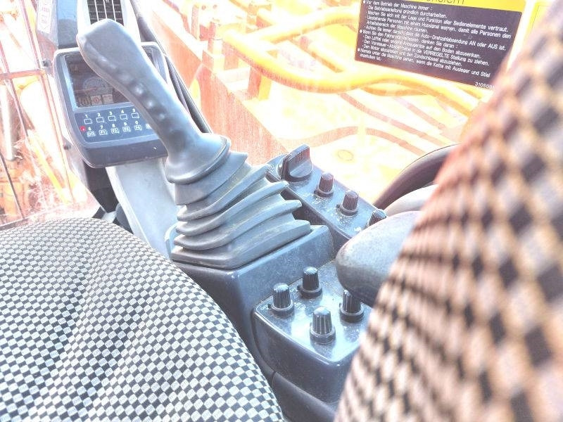 Escavatore Hitachi EX 1200-6: foto 11