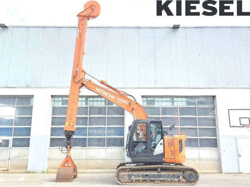 Hitachi ZX 135 US-6 Teledipper - Escavatore cingolato: foto 1 Hitachi ZX 135 US-6 Teledipper - Escavatore cingolato: foto 1