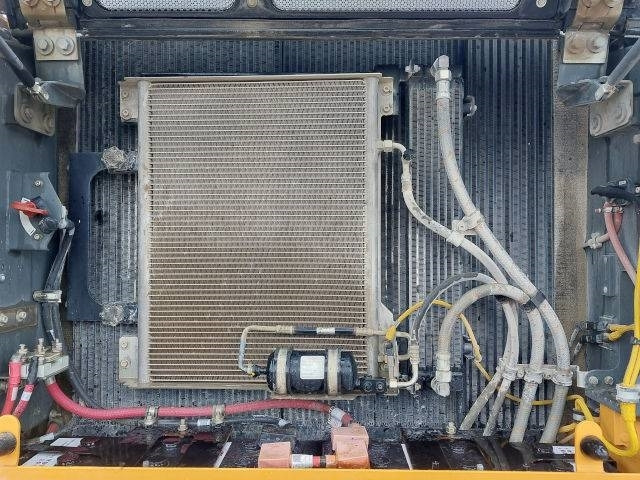 Leasing di Liebherr R 922 SLC Liebherr R 922 SLC: foto 9 Leasing di Liebherr R 922 SLC Liebherr R 922 SLC: foto 9