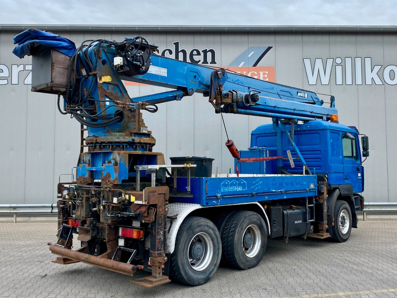 MAN 27.464 6x4 | MKG HMK 350a 2L*FUNK*Retarder*AHK MAN 27.464 6x4 | MKG HMK 350a 2L*FUNK*Retarder*AHK - Camion con gru: foto 5 MAN 27.464 6x4 | MKG HMK 350a 2L*FUNK*Retarder*AHK MAN 27.464 6x4 | MKG HMK 350a 2L*FUNK*Retarder*AHK - Camion con gru: foto 5