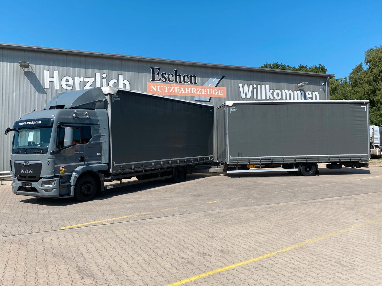 MAN TGM 15.250 + Redos Anhänger GESAMTZUG|Durchlader - Camion centinato: foto 1 MAN TGM 15.250 + Redos Anhänger GESAMTZUG|Durchlader - Camion centinato: foto 1